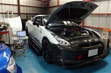 R35 GT-RをFR(風)にする電子パーツ 