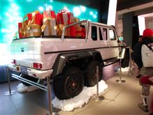 ★６輪駆動のベンツ『G63 AMG ６&#215;6』をライブで発見、迫力は半端ではありません。乗って見たいけど・・・・永遠の憧れのままでしょうね(笑)