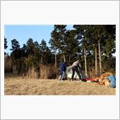 静か朝　羽音に起こされ　神南山