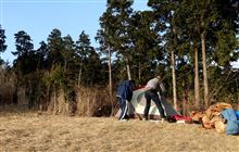 静か朝　羽音に起こされ　神南山