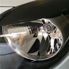 ヘッドライトのバルブを交換
