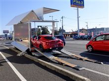 Alfa Romeo 4C キタ～～～！！　＼(◎o◎)／
