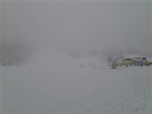 雪に埋もれた線瘤
