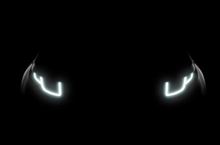 イヴォークのフェイスリフト版に採用されるLEDヘッドライト画像が公開に