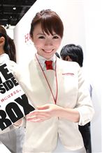 東京モーターショー2013　高田亜鈴さん