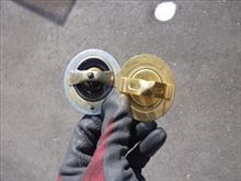 DR30サーモスタット交換 DR30サーモスタット交換