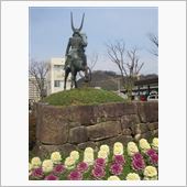 彦根周遊　井伊直政の銅像とグ ...