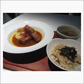 今日のランチは、「KAYA」 ...