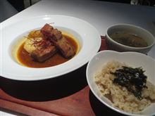 今日のランチは、「KAYA」バックリブのカムジャタンセット 1,200円