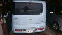 妻の車　キューブ　サルーン