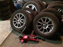 N-BOX、JIMNY、FREED、３台同時ピットイン。