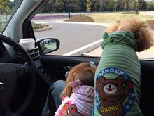 公園にて…