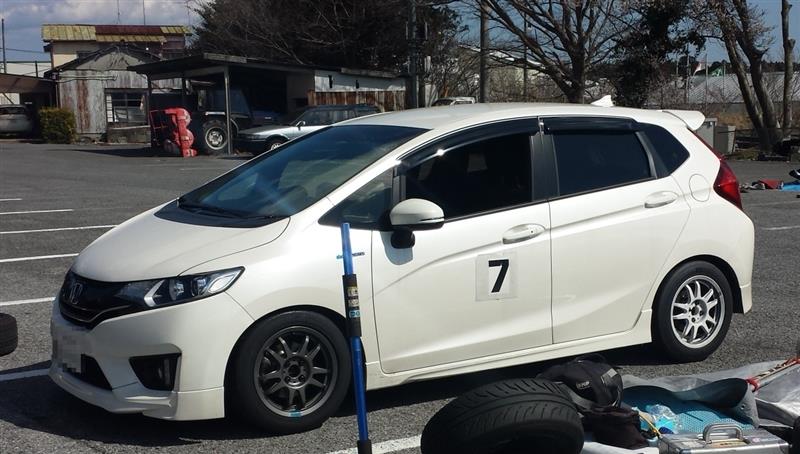 Fit タイヤの事情 Nsxsnのブログ Nsxとかホンダ車でジムカーナ だったけどnd5ロードスター みんカラ