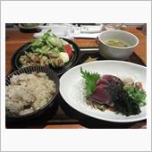 今日のランチは、「俵屋」鰹た ...
