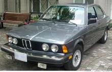 この時代の　３２０ｉ　は　ＢＭの威厳がありましたよね！！