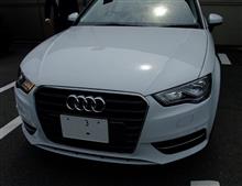 妻のお買物クルマ選びに、アウディ ディーラを訪問しました。