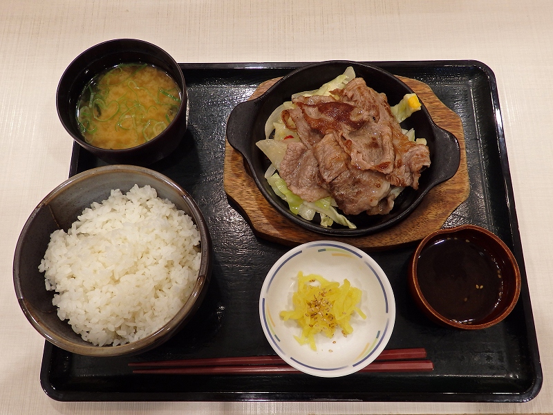 伊勢自動車道上り安濃ｓａ 松阪肉焼肉定食１５００円 はがねいちのブログ はがねいち君のドライブ論 みんカラ
