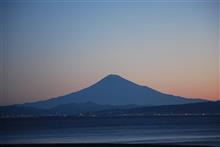 海の向こうの灯火