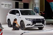 Mitsubishi Outlander PHEV Facelift Revealed at Frankfurt, Gets Rally Version - Live Photos ・・・・