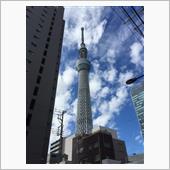 晴れ渡る空にスカイツリー