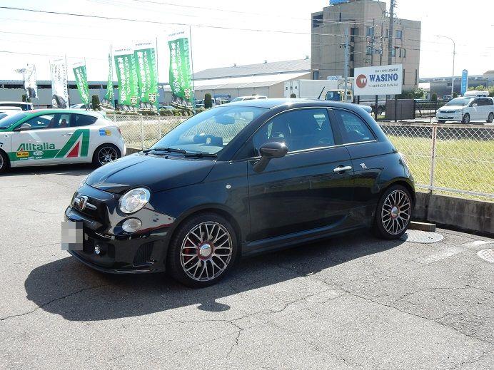シフトポジション手前に アバルト500 オレカ製ショート