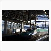 東北新幹線E5系「はやぶさ」 ...