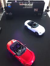 ロードスターの展示へ