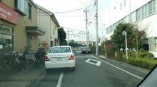 なしてそう停めるか！！