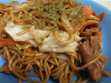 あり合わせの食材で焼きそばをつくる