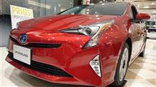 新型５０プリウス拝見(^_-)-☆