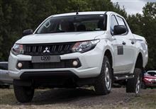 Mitsubishi Motors scores a Hatrick at What Van ? Awards : UK ・・・・ Mitsubishi Motors scores a Hatrick at What Van ? Awards : UK ・・・・