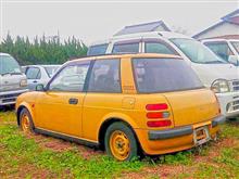 買い物の帰りに発見した懐かしいクルマ