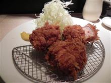 ジャズの流れるトンカツ屋　ポンチ軒
