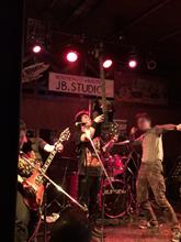毎年恒例、年末の締めくくりはライブ
