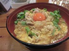 今日のランチは、「花風船」親子丼