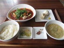 今日のランチは、「WANG&#39;S GARDEN」よだれ鶏＆点心セット 980円→500円