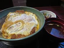今日のランチは、「さん六」カツ丼700円→500円 