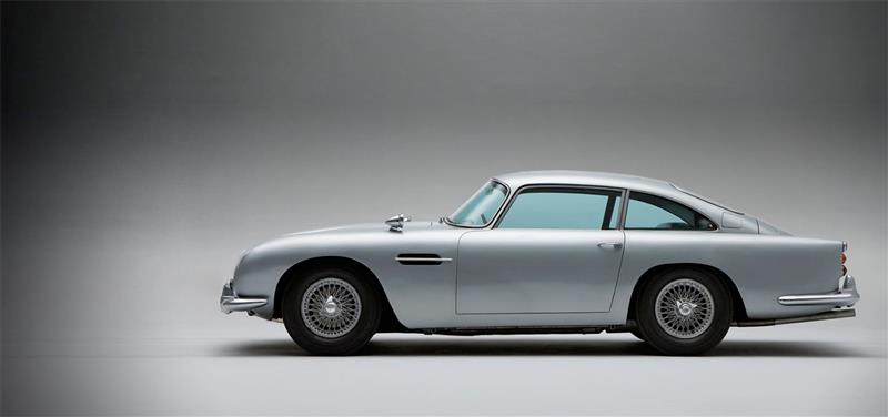 ジェームズ ボンドが使った車 1960年代 パパンダのブログ パパンダのページ みんカラ