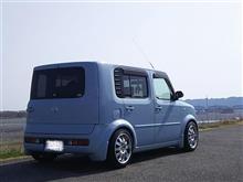 穏やかな天気は朝っぱらから洗車を♪【キューブ】