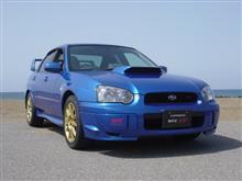 その車の名はインプレッサダブルアールエックスエスティーアイです。