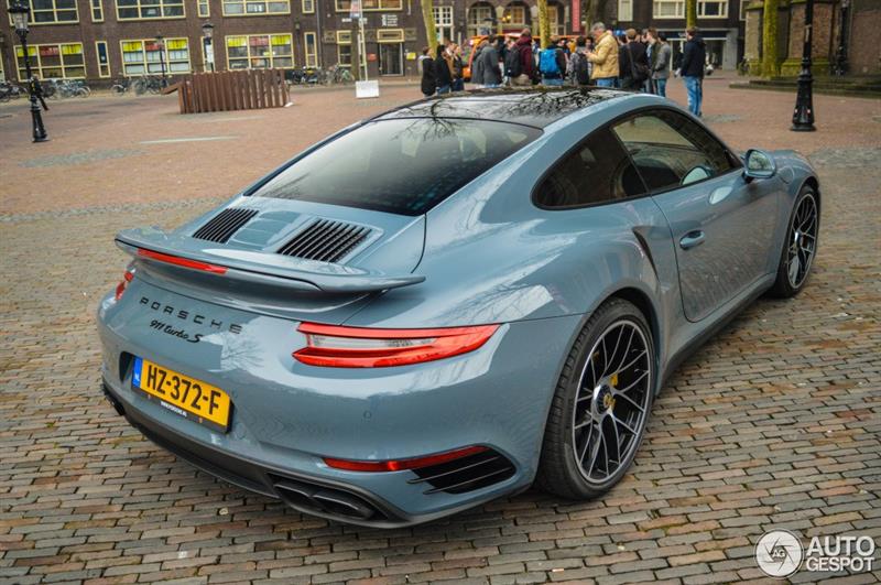 グラファイトブルー 珍しいカラーのポルシェ911ターボsが目撃される Intensive911 Jun のブログ Intensive911 ポルシェ ランボルギーニ Vw アウディ ミニ レンジローバーほか みんカラ