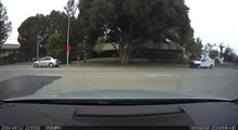 米国にて、アウディのサービスマンが違法薬物摂取のうえ顧客の車で暴走する動画