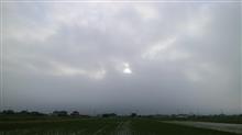 雨を気にしながら 雨を気にしながら