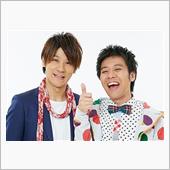 向かって左の人、誰？