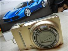 新参者… Nikon COOLPIX S9100