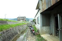 山遭遇　ナゾの物体　ステンレス