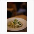 妻とイタリアンを食べて、一人散歩へ行こう。