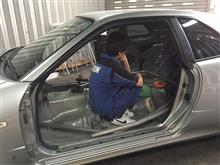 ☆　札幌のクルーズ BNR34 溶接ロールケージ取付け開始　☆　