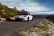 なかなか発売されない新型アルピーヌ。300馬力版やロードスターも存在か