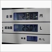 【PLEOの給油】に・・・。